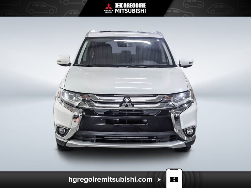 2016 Mitsubishi Outlander White Laval - photo #1