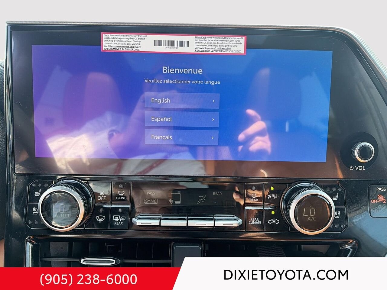 2024 Toyota Highlander PLATNIUM AWD / HEATED AND VENTIALTED SEATS / HEATED REAR SEATS / ALLOY WHEELS / MOONROOF / CARPLAY AND ANDROID AUTO Mississauga - photo #15