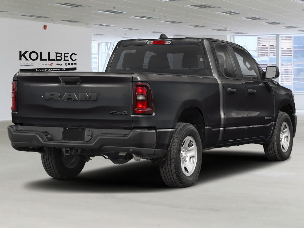 RAM 1500 261130 | Express Quad Cab 4x4 caisse de 6 pi 4 po 2026 Couche nacrée cristal noir étincelant Gatineau - photo #2