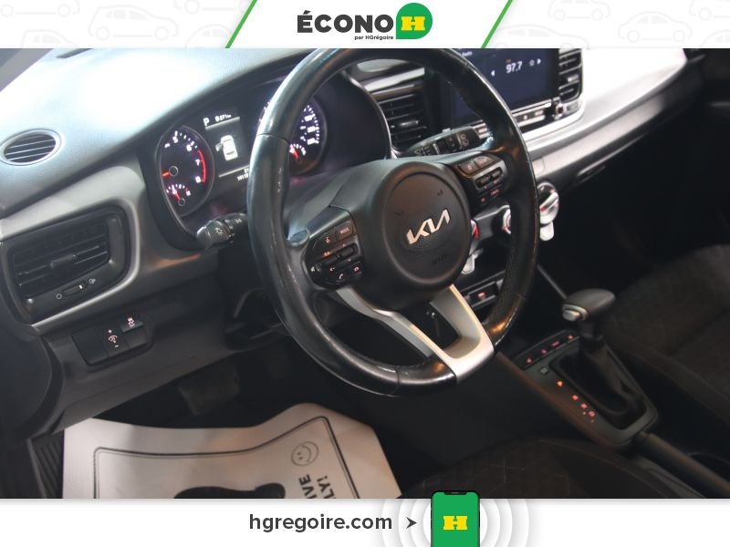 2023 Kia Rio 5 Silver Blainville - photo #15