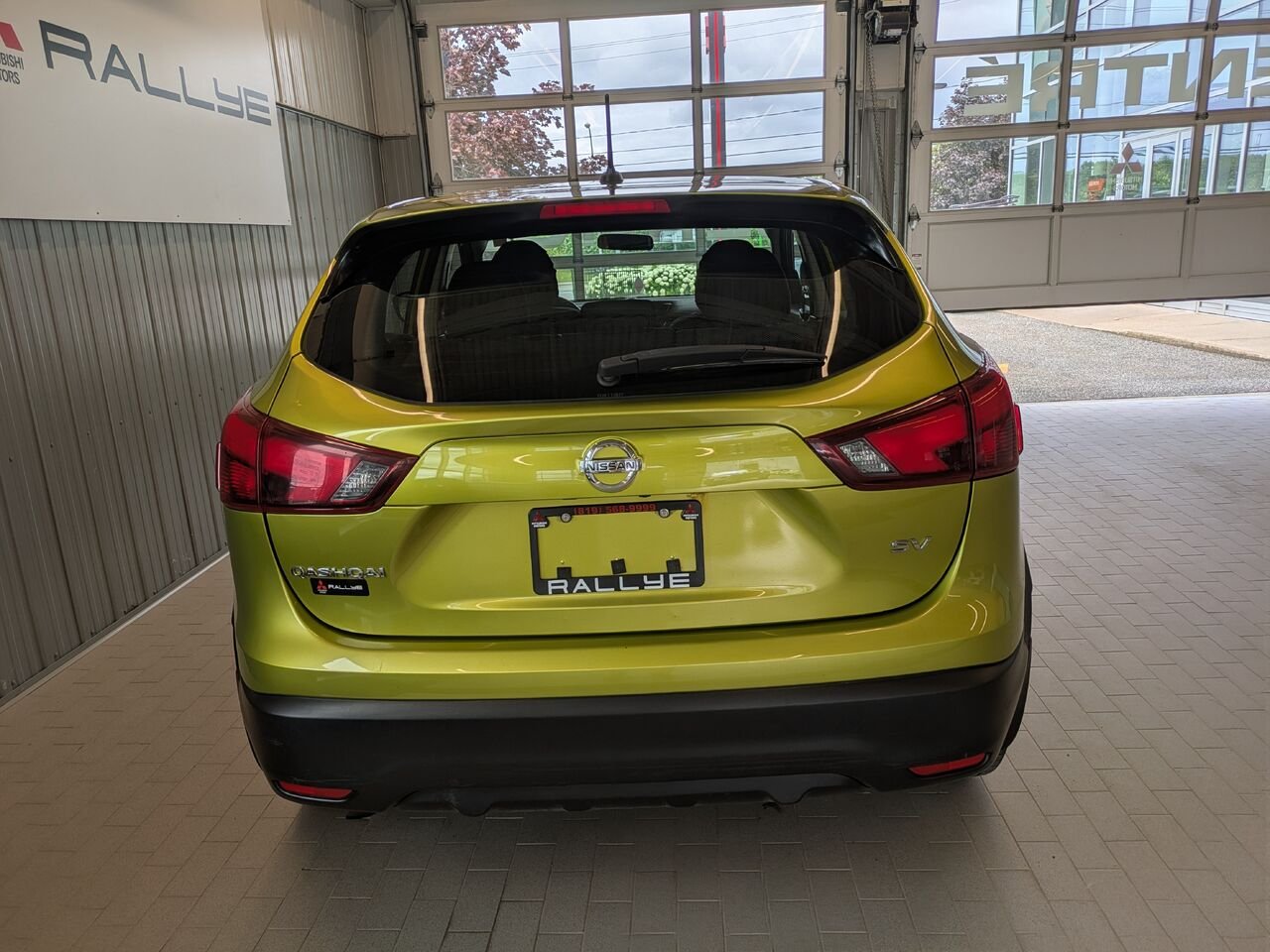 2017 Nissan Qashqai Green Gatineau - photo #2