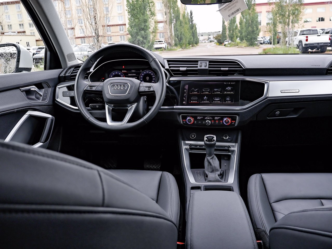 2025 Audi Q3 40 TFSI quattro White Sherwood Park - photo #27