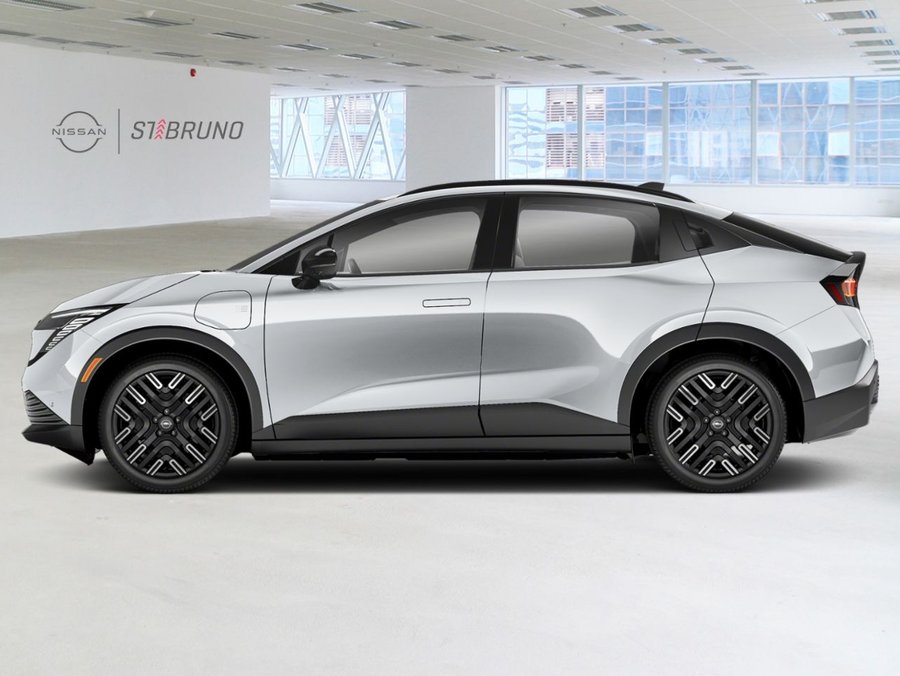 2026 Nissan LEAF 2026 Everest White Pearl Tricoat