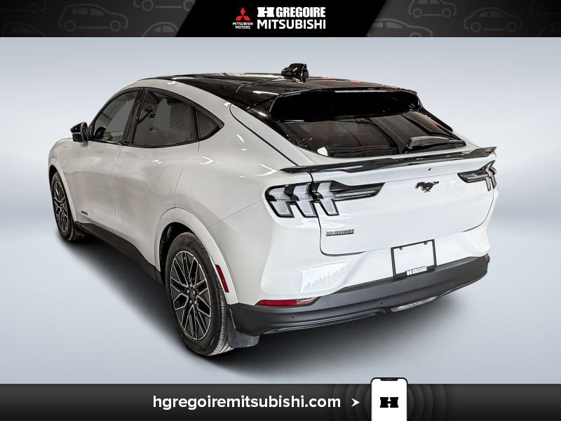 2025 Ford Mustang Mach-E White Blainville - photo #5