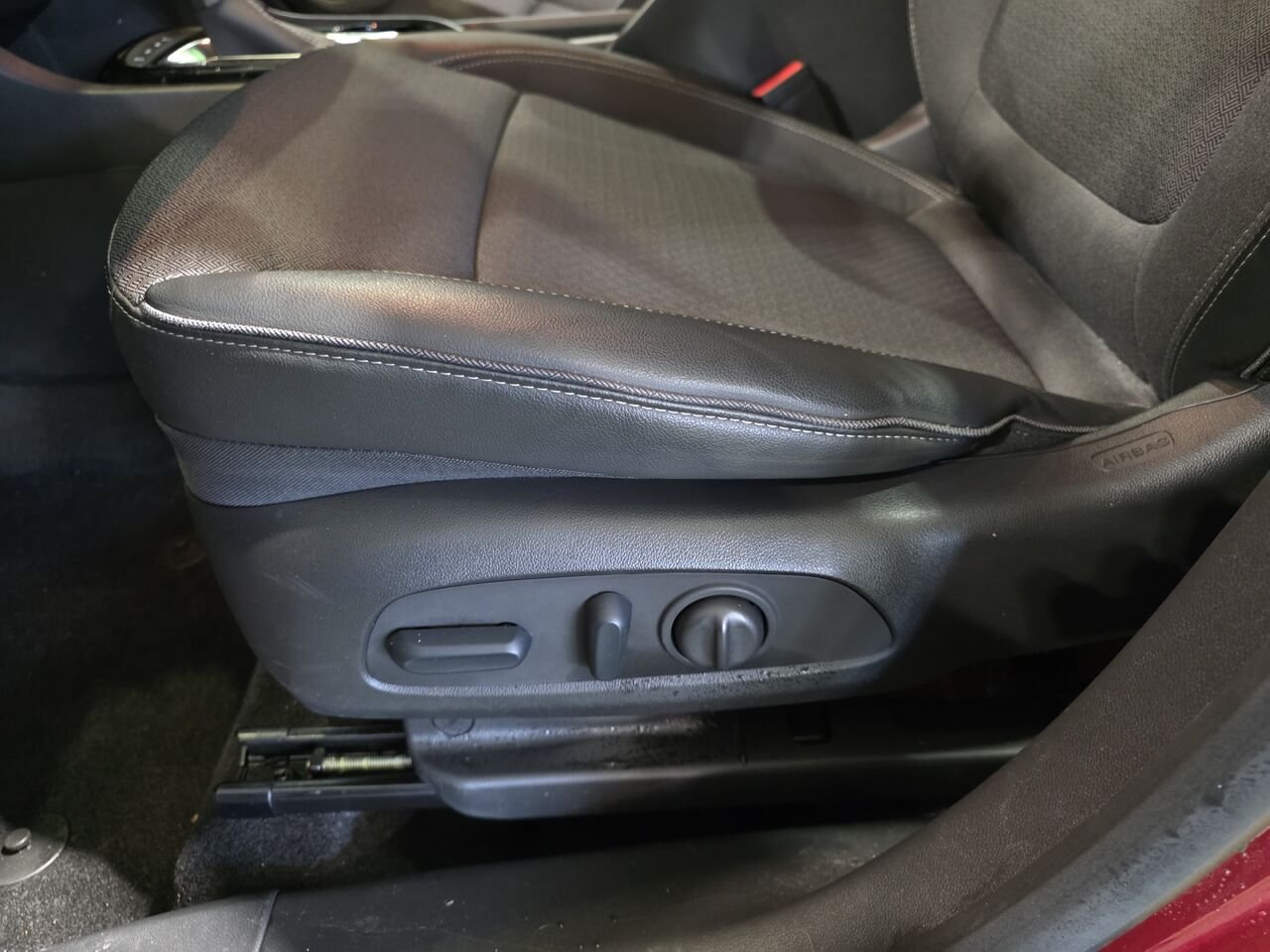 2023 Buick Encore GX Red  - photo #14
