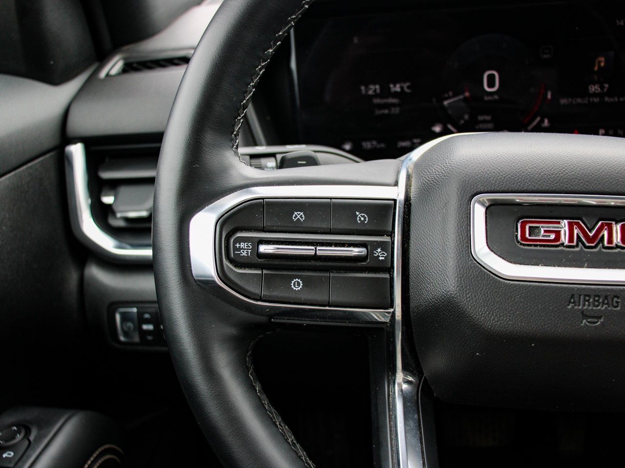 2025 GMC Terrain AWD 4dr Elevation Grey Sherwood Park - photo #18