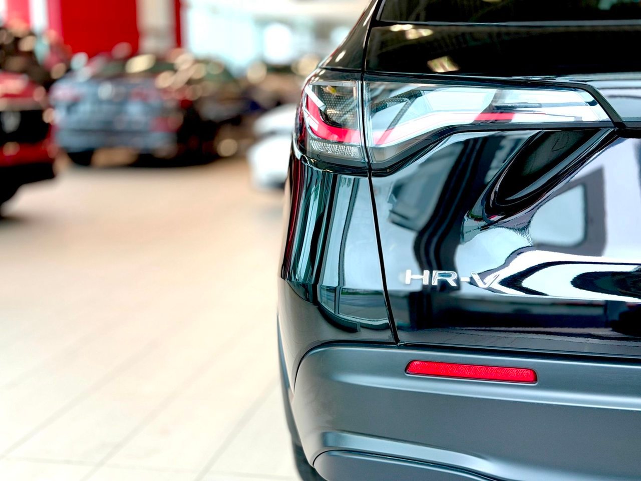 2024 Honda HR-V Black Notre-Dame-des-Prairies - photo #11