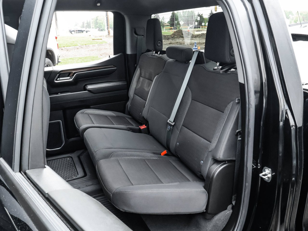 2024 Chevrolet Silverado 1500 4WD Crew Cab 147 RST Black Sherwood Park - photo #15
