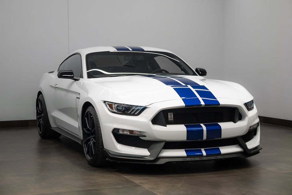 2016 Ford Mustang 2dr Fastback Shelby GT350 Delivery KM ! White Kirkland - photo #2