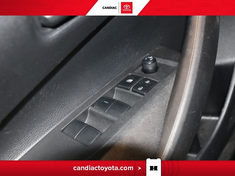 Toyota Corolla 2022 Bleu Laval - photo #17