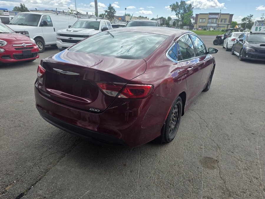 Chrysler 200 2015 2015 Rouge