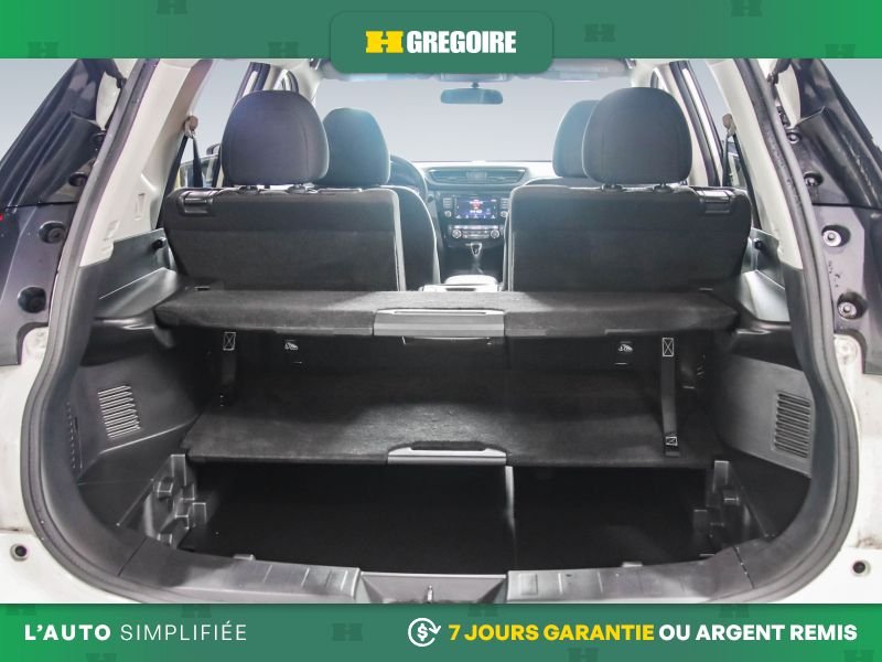 Nissan Rogue 2020 Blanc Laval - photo #24