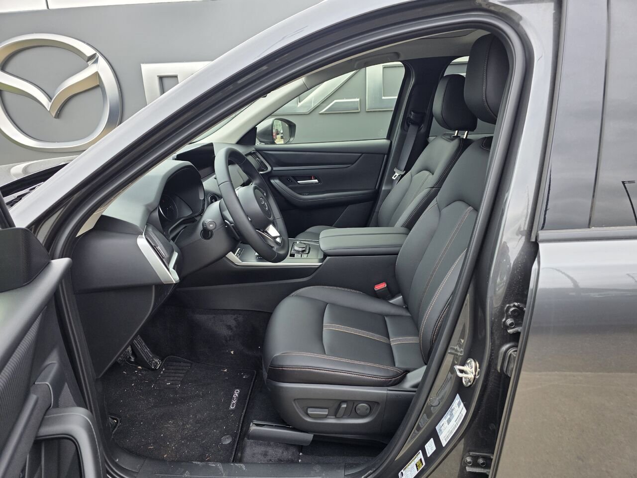 Mazda CX-90 hybride léger 2026 Gris mécanique métallisé Donnacona - photo #7