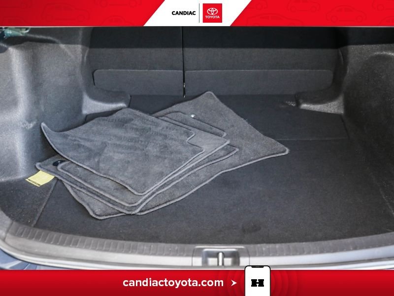 Toyota Corolla 2021 Bleu Blainville - photo #32