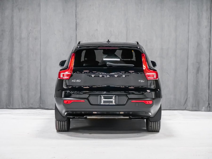 2021 Volvo XC40 T5 R-DESIGN ADVANCED Black