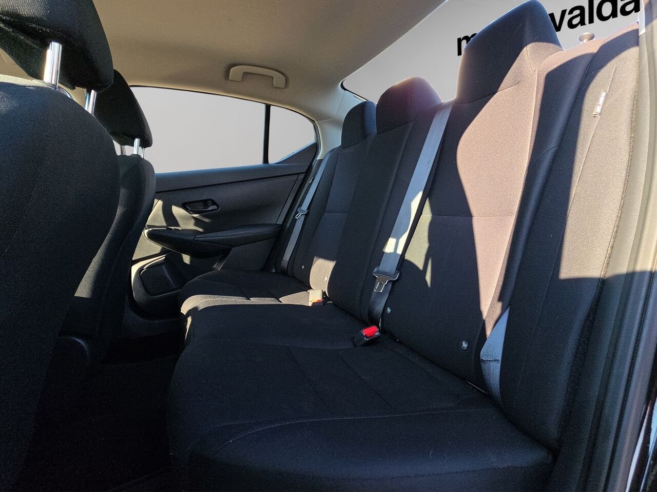 2024 Nissan Sentra S Plus CVT, caméra de recul, commande audio au volant, Apple Carplay Black Val-David - photo #16