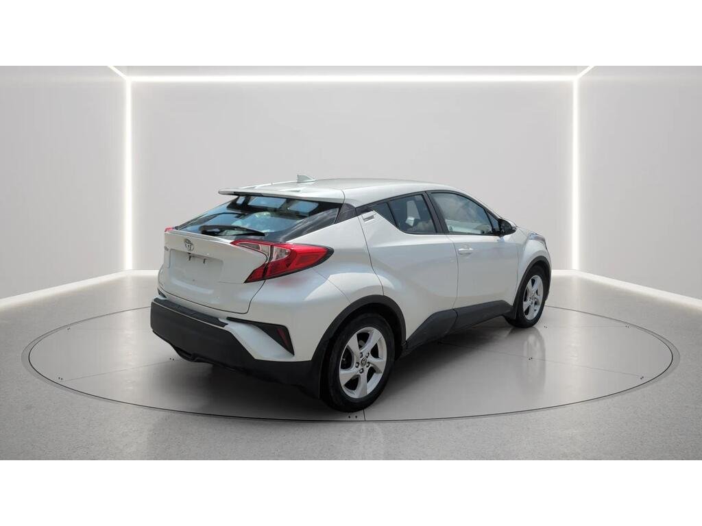 Toyota C-HR 2018 Blanc Gatineau - photo #4