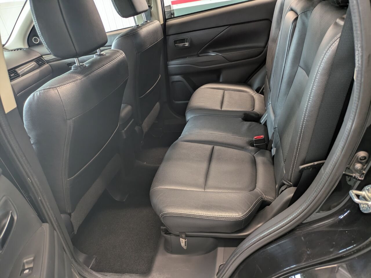 2016 Mitsubishi Outlander Black Gatineau - photo #15