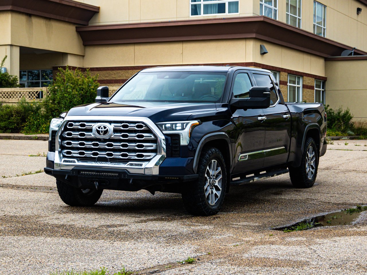 2022 Toyota Tundra 4x4 Crewmax Platinum Long Bed Blue Sherwood Park - photo #3