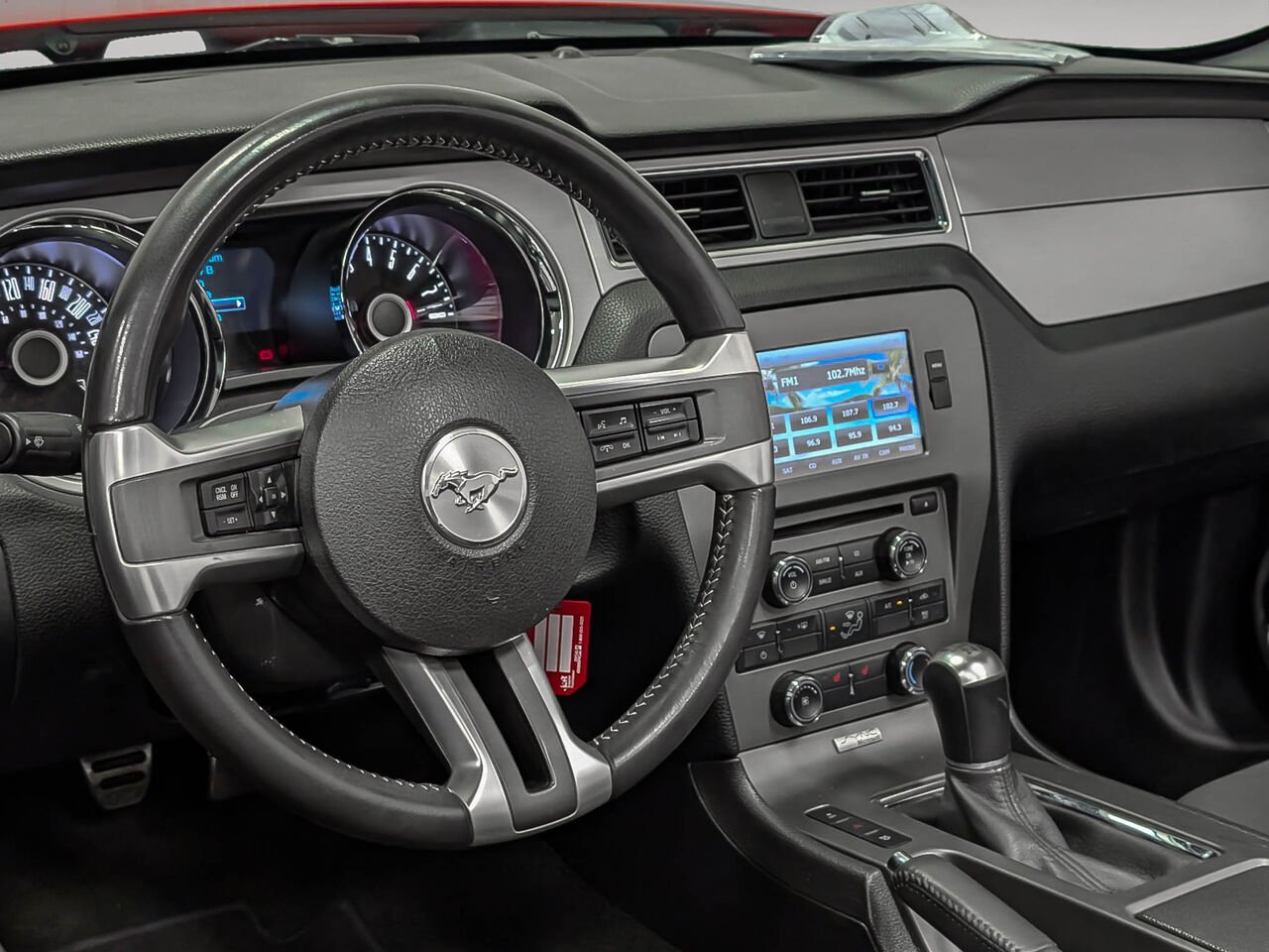 2014 Ford MUSTANG Convertible V6 Premium 1 Propriétaire Manuelle Red Sherbrooke - photo #9