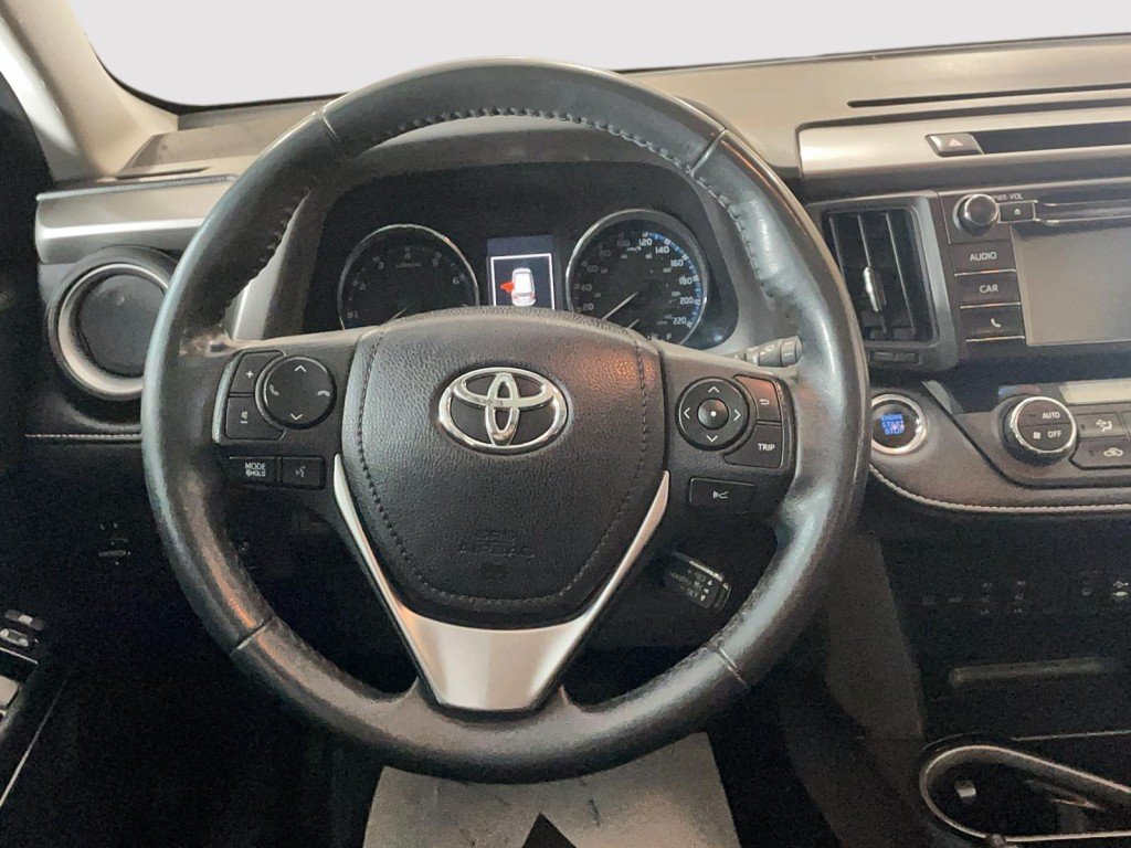 Toyota RAV4 AWD XLE 2018 Noir Rouyn-Noranda - photo #10