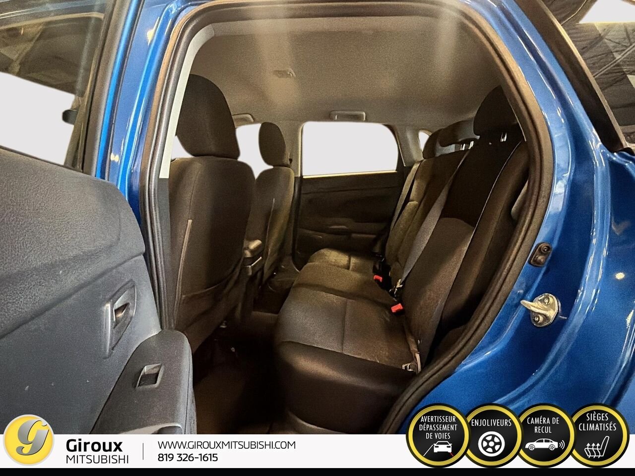 2020 Mitsubishi RVR Blue Sainte-Agathe-des-Monts - photo #9