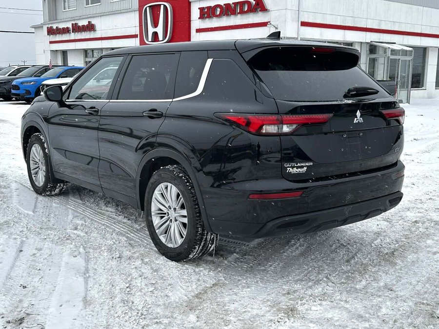 2022 MITSUBISHI OUTLANDER ES 2022 Black