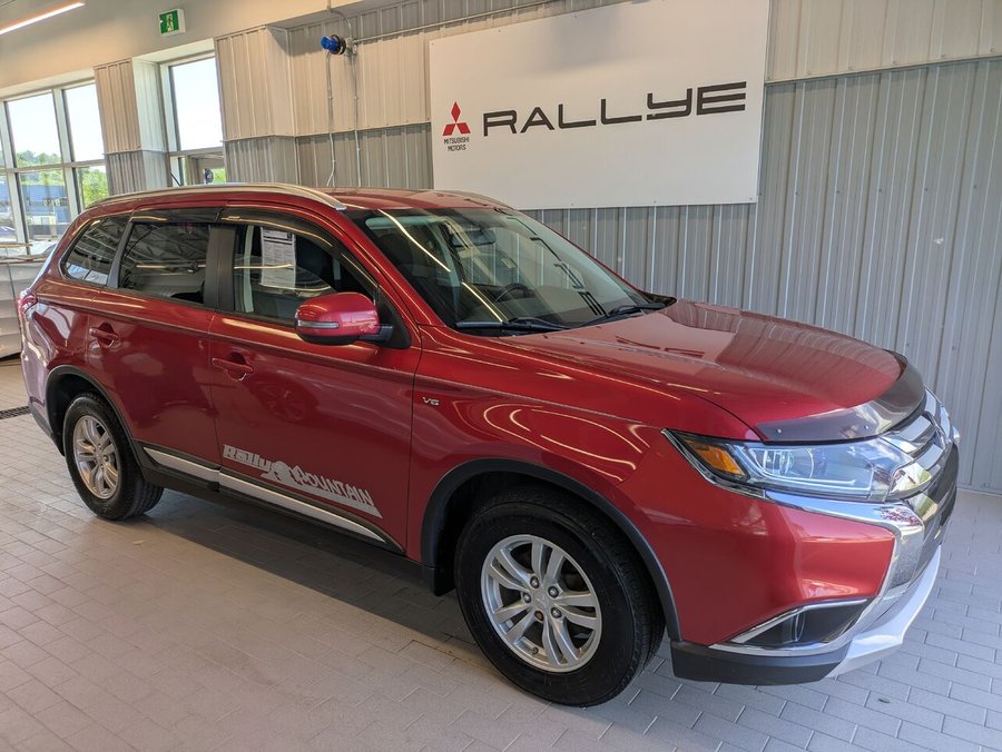 2016 Mitsubishi Outlander SE AWD Red