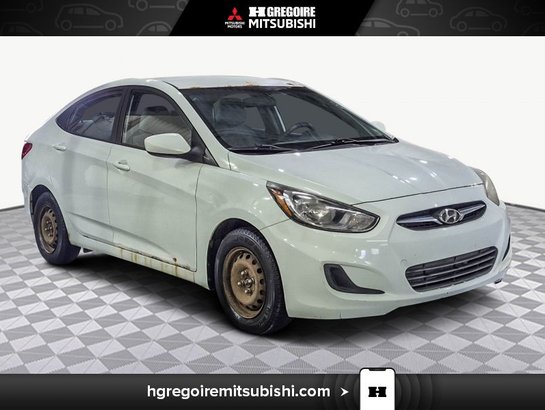 2013 Hyundai Accent 2013 White