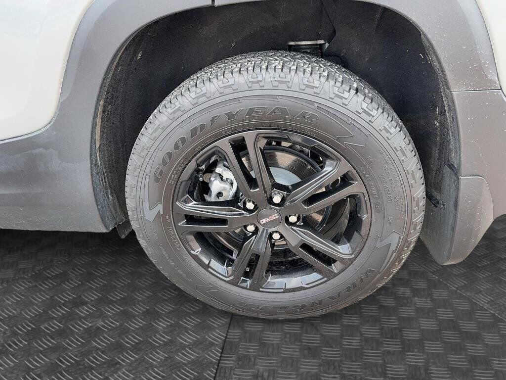 GMC Terrain NIV 3GKALYEGXPL208579 2023 Gris Baie-Comeau - photo #6