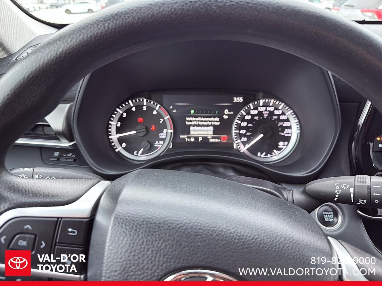 Toyota Highlander AWD LE AWD 2024 Gris magnétique métallisé Val-d'Or - photo #9