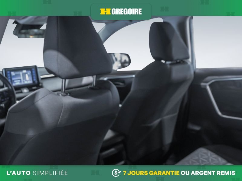 2020 Toyota Rav 4 Silver Blainville - photo #11