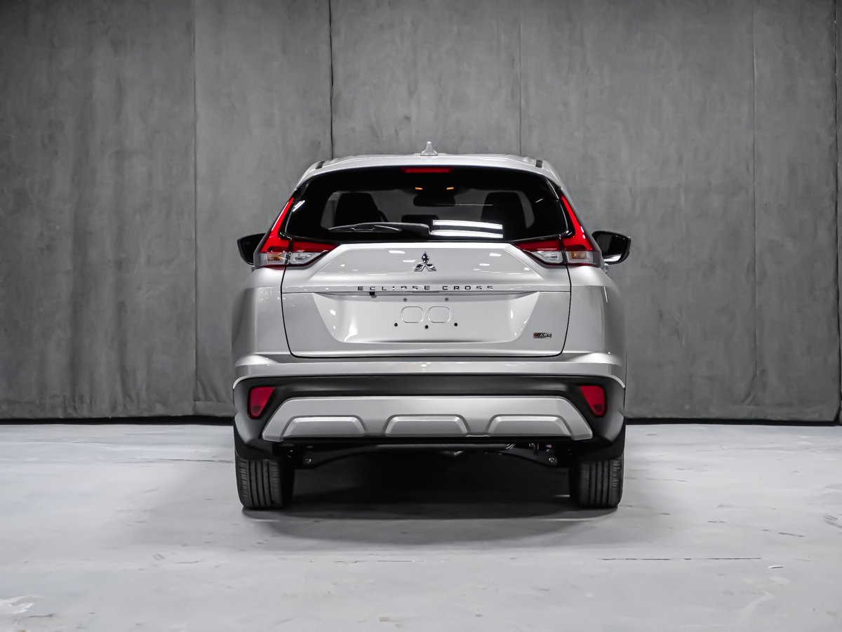 2026 Mitsubishi Eclipse Cross SE Titanium Grey Metallic Montreal - photo #6