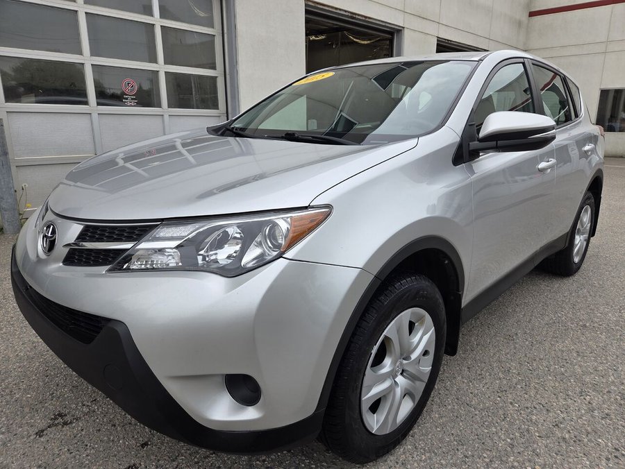 2015 Toyota RAV4 2015 Classic Silver Metallic
