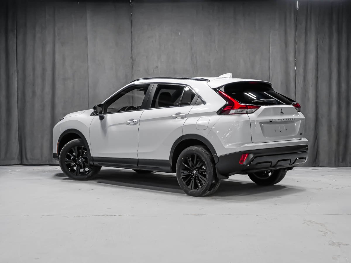 2026 Mitsubishi Eclipse Cross NOIR White Diamond Montreal - photo #2