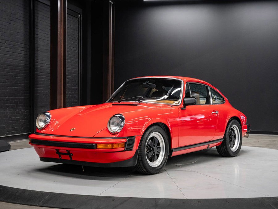 1975 Porsche 911S 1975 Red