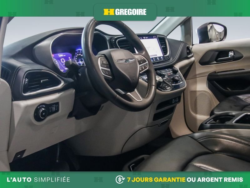 Chrysler Pacifica 2023 Gris Blainville - photo #21