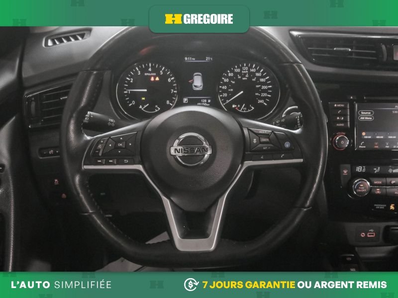 2021 Nissan Qashqai Red Laval - photo #24