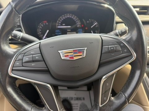 2018 Cadillac XT5 3.6L Black Laval - photo #25
