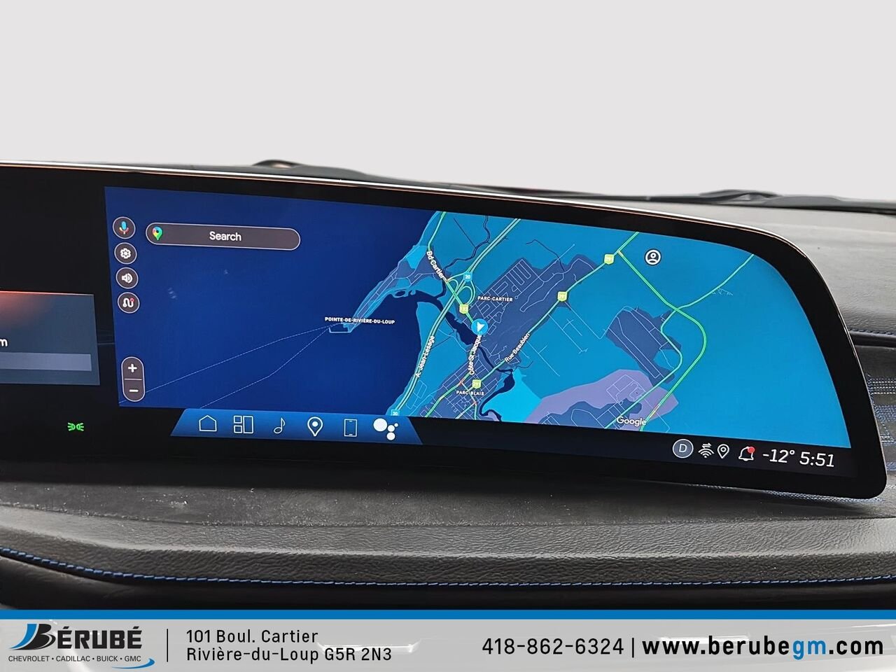 2025 CADILLAC XT4 SPORT AWD Traction intégrale, 4 portes Sport Red Rivière-du-Loup - photo #17