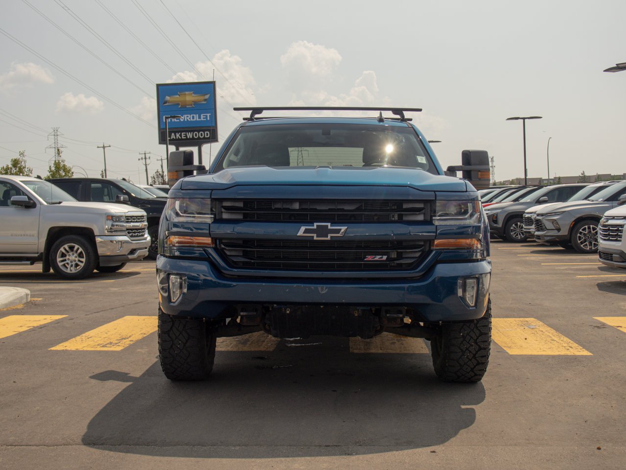 2016 Chevrolet Silverado 1500 4WD Crew Cab 143.5 LT w/1LT Blue Sherwood Park - photo #2