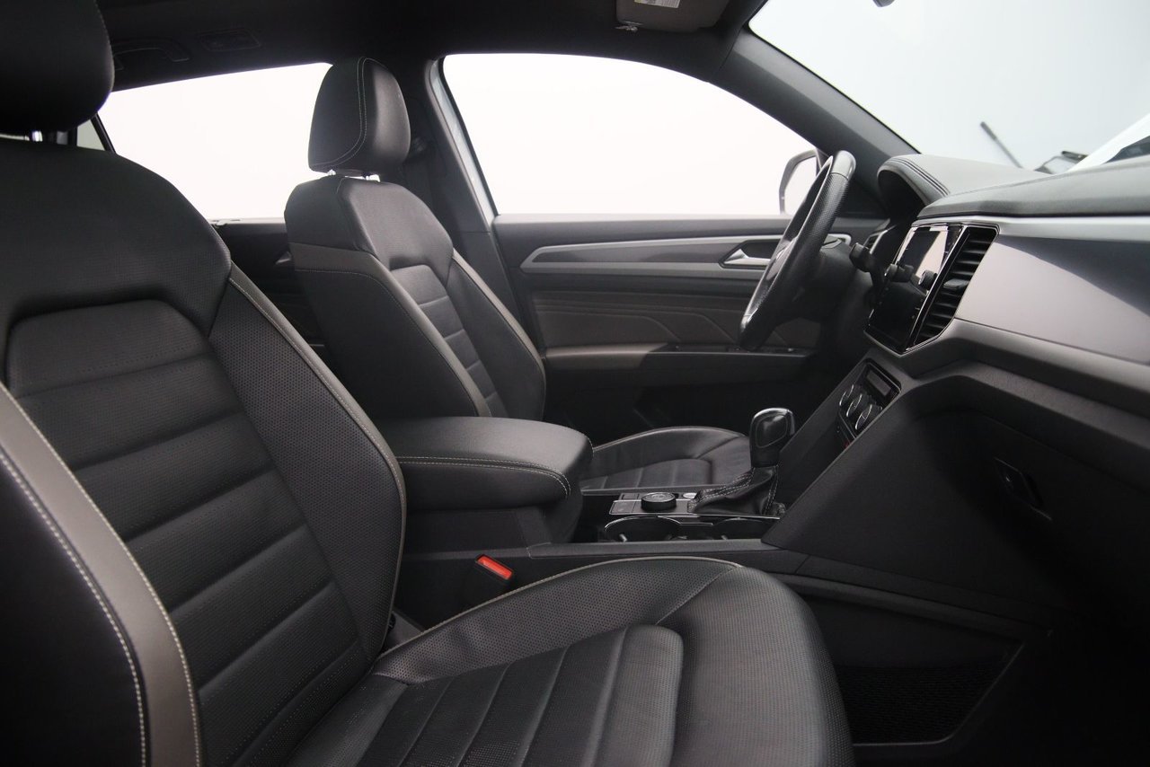 2022 Volkswagen Atlas Cross Sport VIN 1V2FC2CA8NC204308 White Baie-Comeau - photo #16