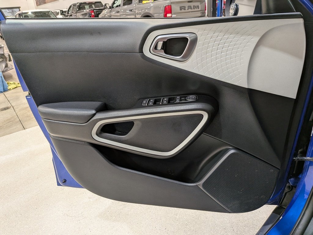Kia Soul EV EV Premium Auto 2022 Bleu Val-David - photo #29