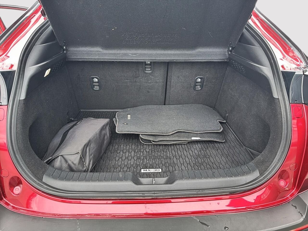 2022 Mazda MX-30 Red Rouyn-Noranda - photo #5