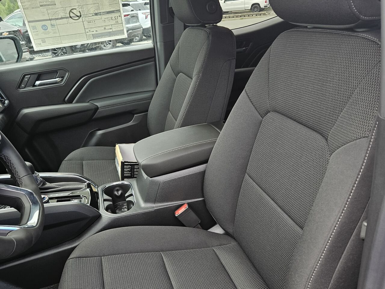 GMC Canyon Elevation cabine multiplace 4RM 2026 Argent métallisé Thetford Mines - photo #15