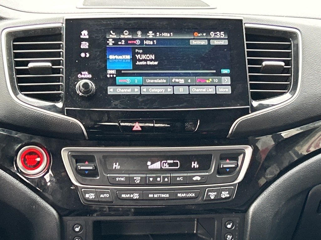 2023 Honda Passport Touring White Gatineau - photo #14