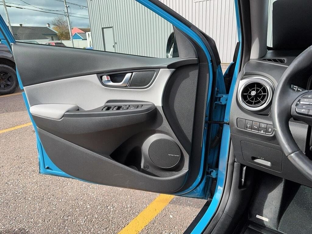 Hyundai Kona électrique NIV KM8K33AGXNU141800 2022 Bleu Baie-Comeau - photo #6
