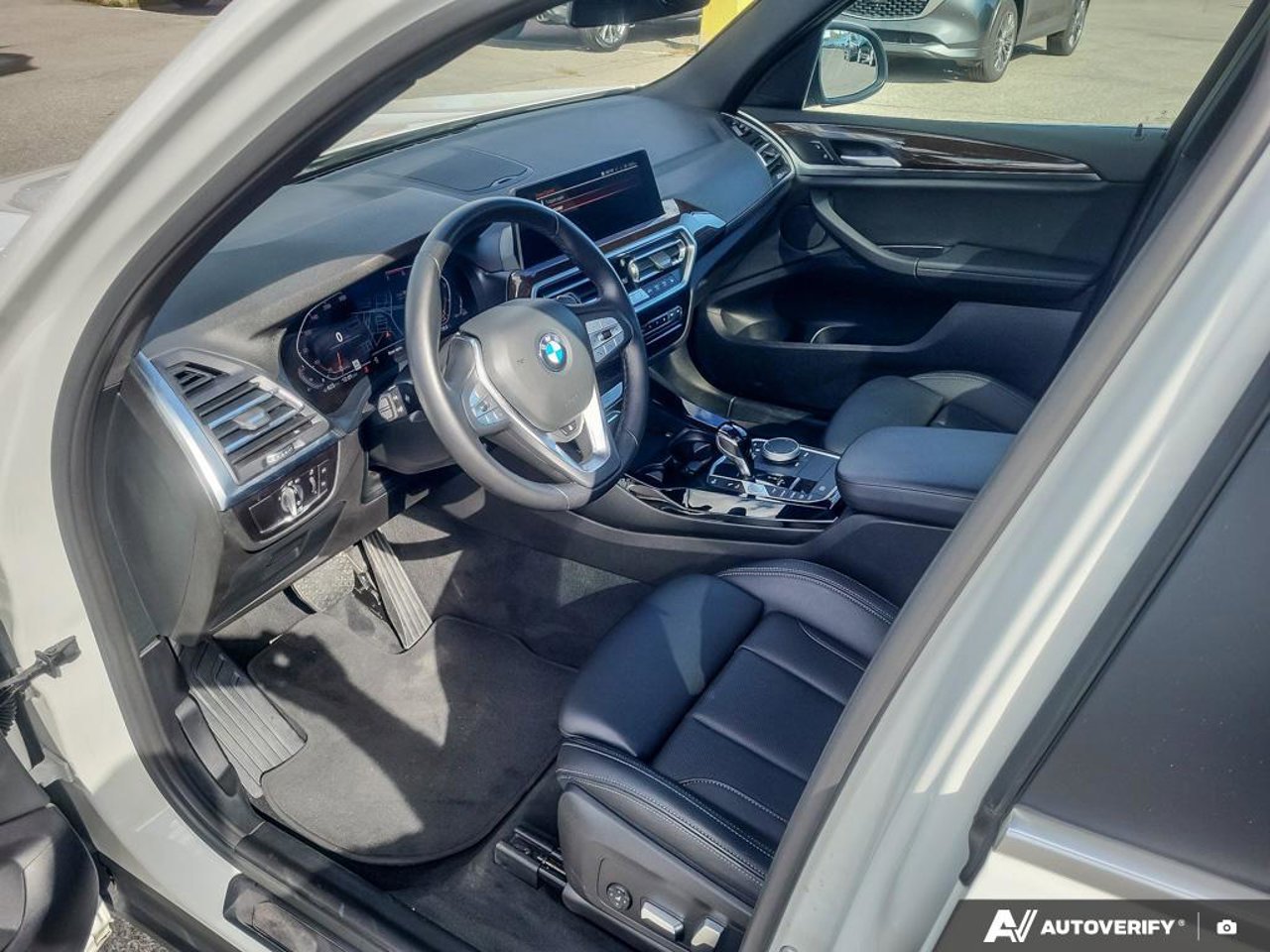 2023 BMW X3 5UX53DP01P9S45940 White Mirabel - photo #15