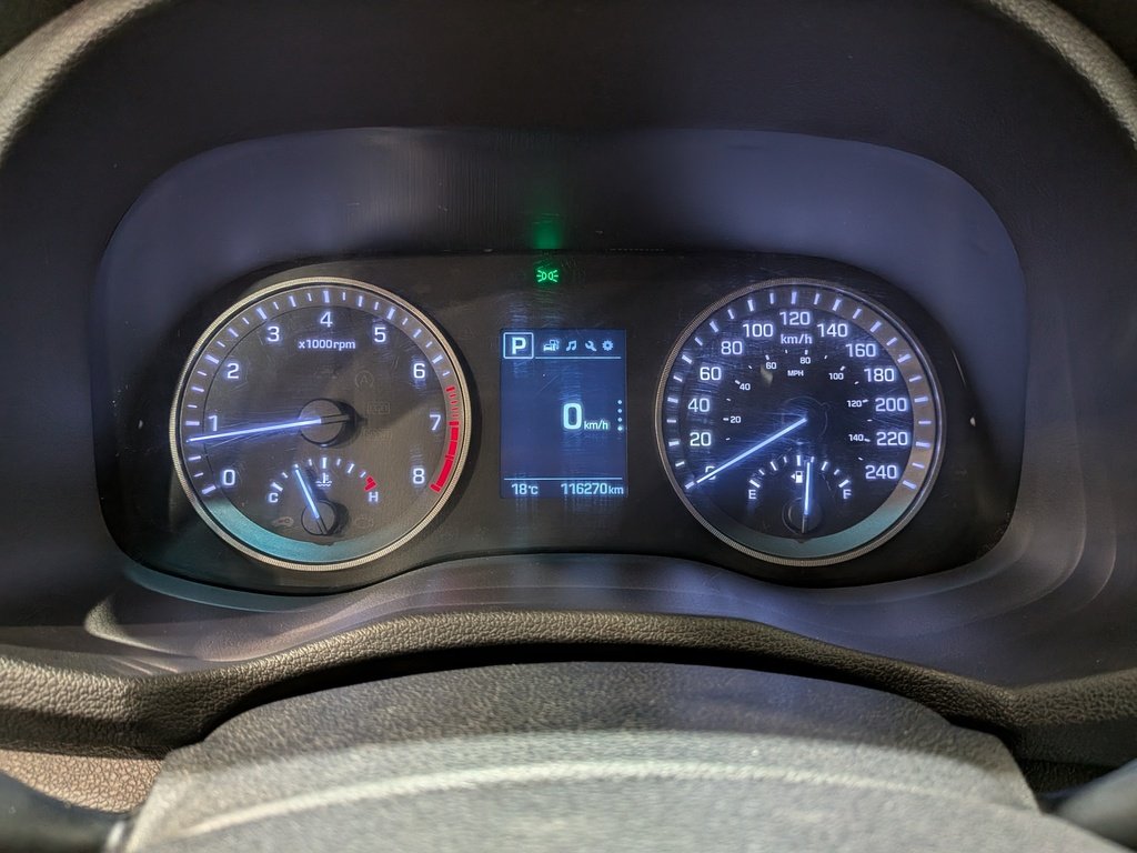 2016 Hyundai Tucson FWD 4dr 2.0L Premium Silver Val-David - photo #17