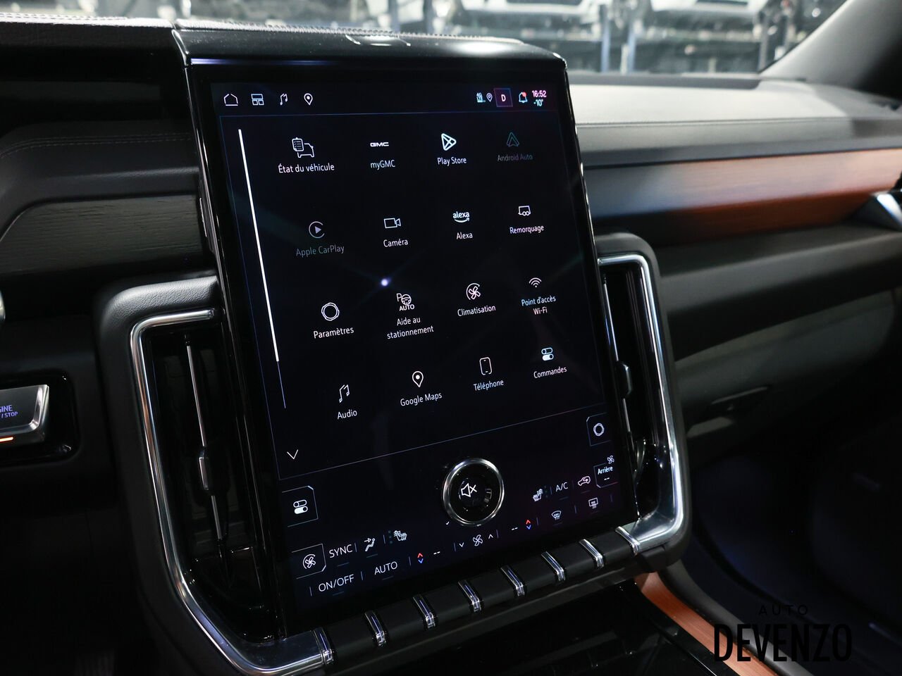 2025 GMC Yukon Black Saint-Eustache - photo #23